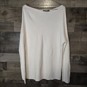 Tommy Bahama Boat-Neck white  Lightweight knit Sweater